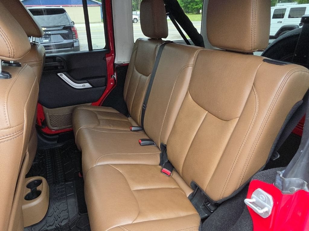 2014 Jeep Wrangler Unlimited Sahara