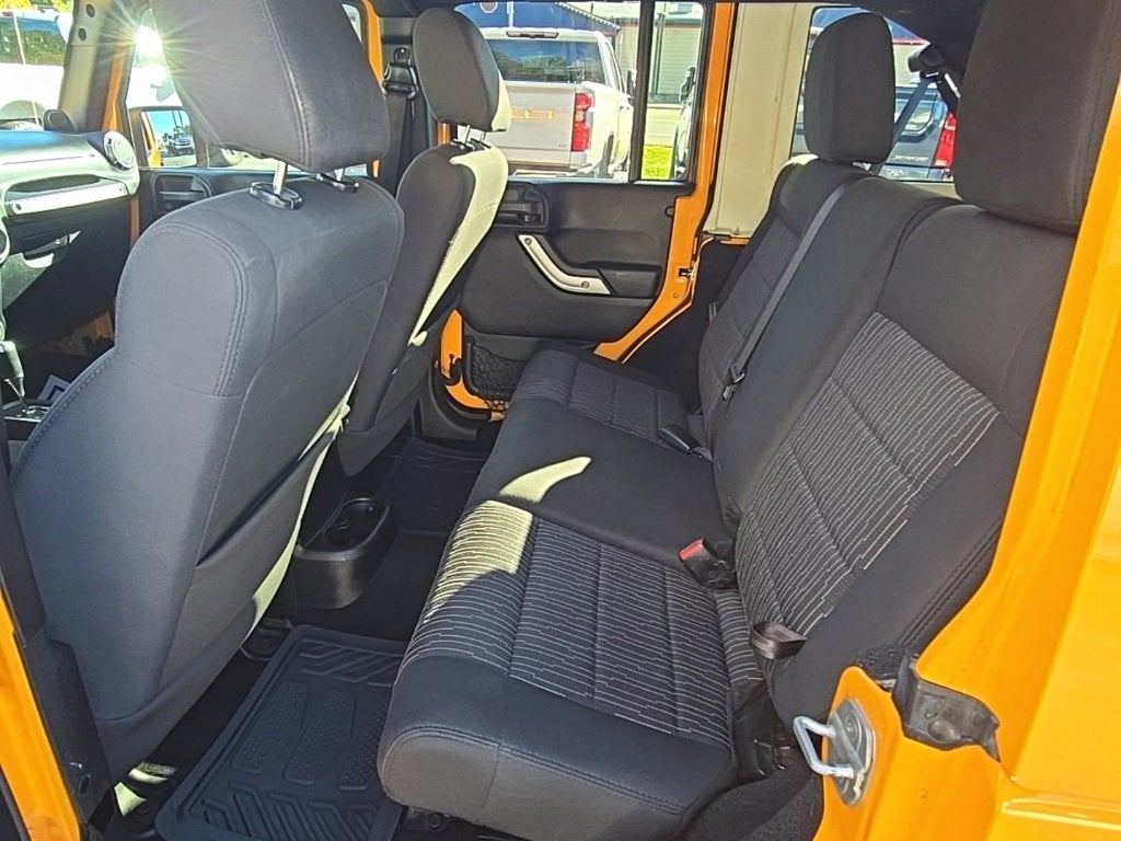 2012 Jeep Wrangler Unlimited Sahara