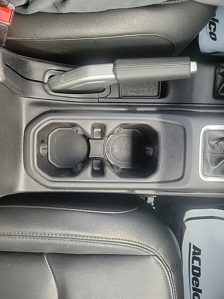 2022 Jeep Wrangler Unlimited Sahara Altitude