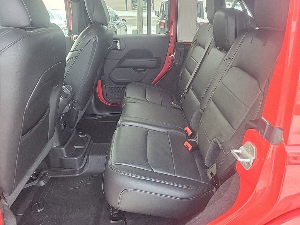 2022 Jeep Wrangler Unlimited Sahara Altitude