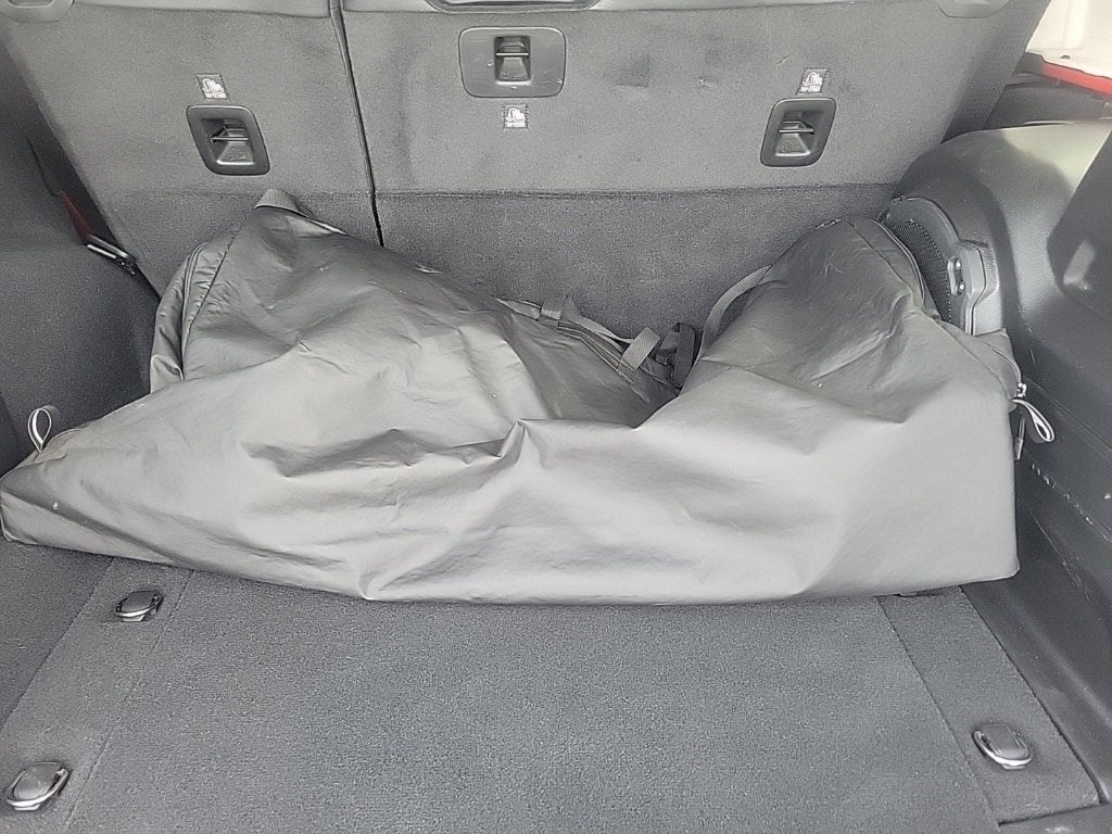 2022 Jeep Wrangler Unlimited Sahara Altitude