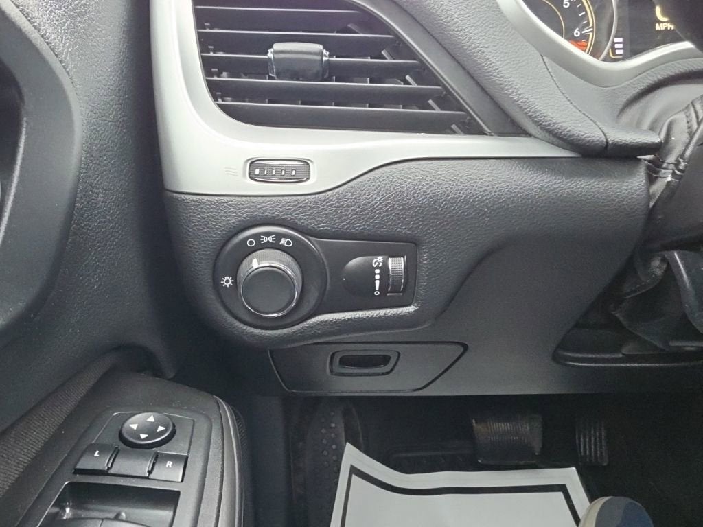2014 Jeep Cherokee Sport