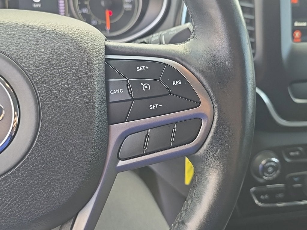 2019 Jeep Cherokee Latitude