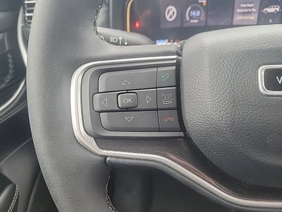 2024 Jeep Wagoneer Base