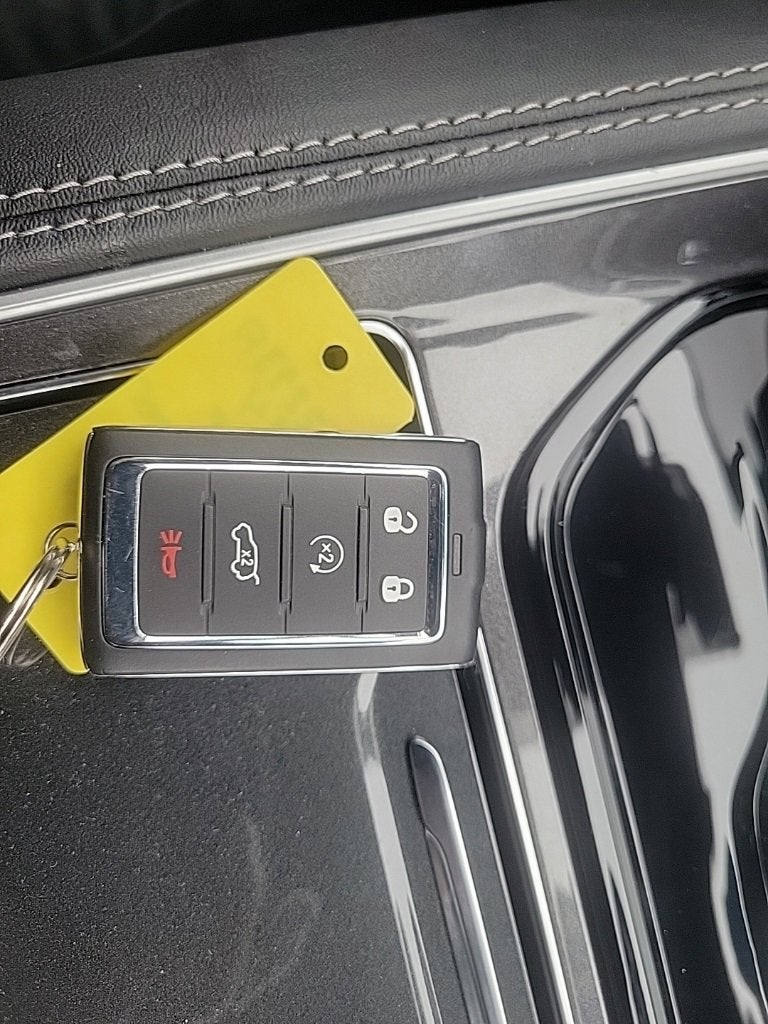 2024 Jeep Wagoneer Base