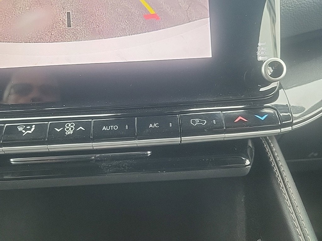 2024 Jeep Wagoneer Base