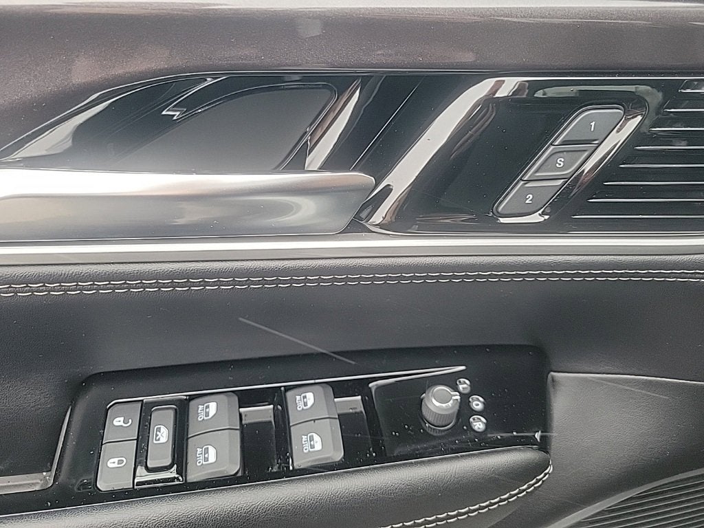 2024 Jeep Wagoneer Base