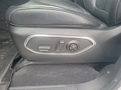 2024 Jeep Wagoneer Base