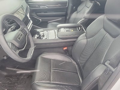 2024 Jeep Wagoneer Base