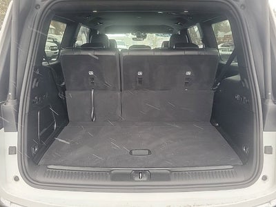 2024 Jeep Wagoneer Base