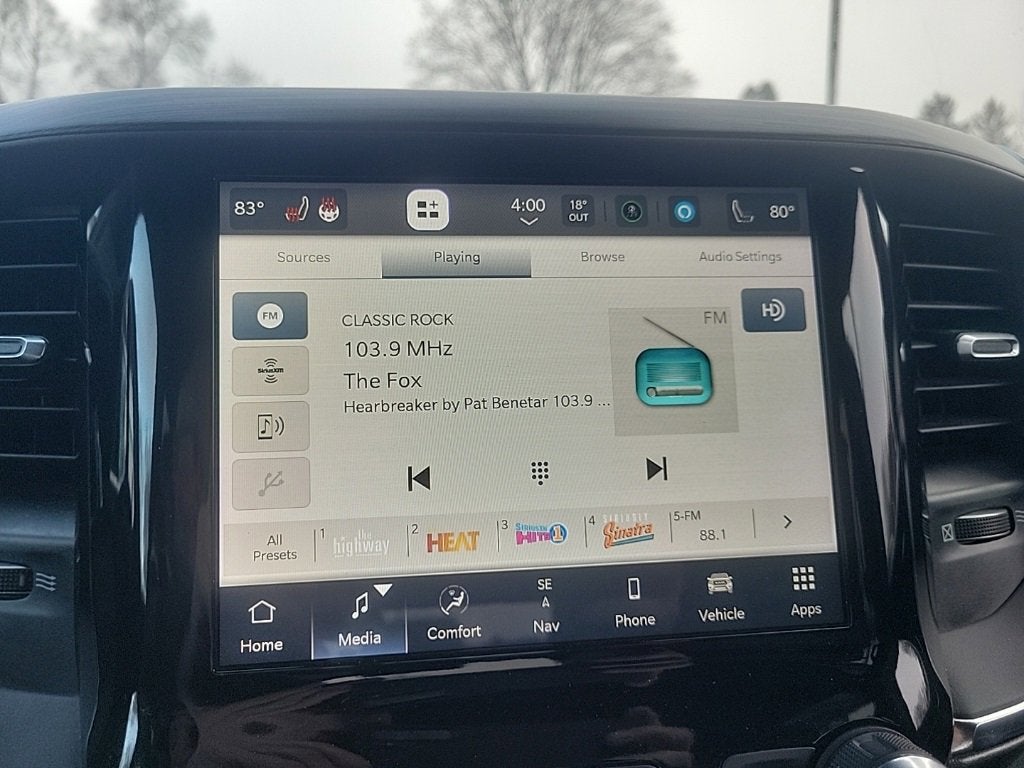 2024 RAM 1500 Laramie Crew Cab 4x2 5'7" Box