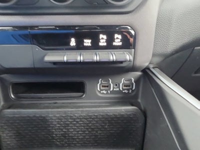 2021 RAM 1500 Big Horn Crew Cab 4x4 5'7" Box
