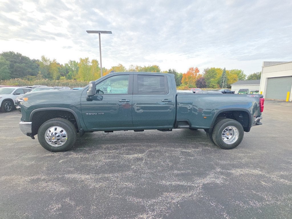2026 Chevrolet Silverado 3500 HD LT DRW
