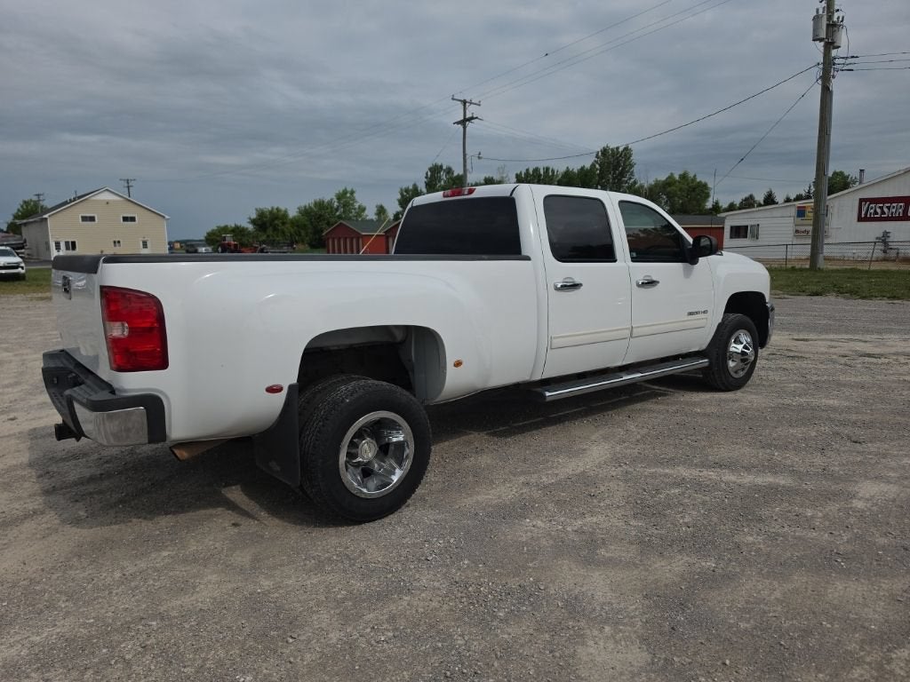 2010 Chevrolet Silverado 3500 HD DRW LT