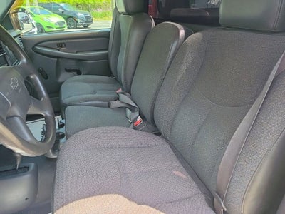 2004 Chevrolet Silverado 1500 Base