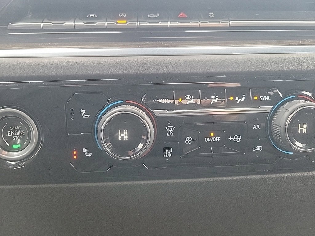 2022 Chevrolet Silverado 1500 LT (2FL)