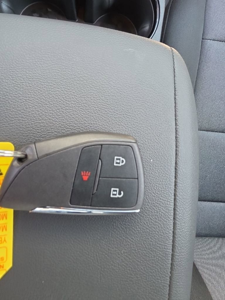 2025 Chevrolet Colorado WT/LT