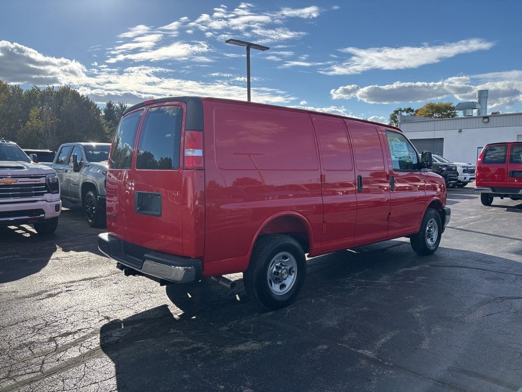 2025 Chevrolet Express Cargo 2500 WT