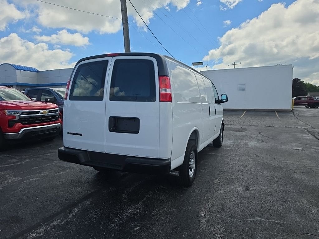 2026 Chevrolet Express Cargo WT
