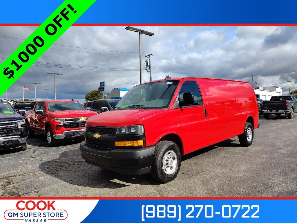 2025 Chevrolet Express Cargo 3500 WT