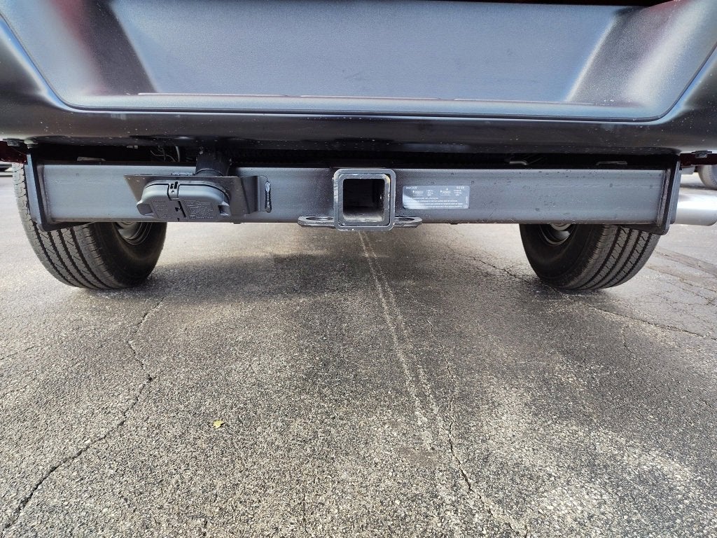 2025 Chevrolet Express Cargo 3500 WT