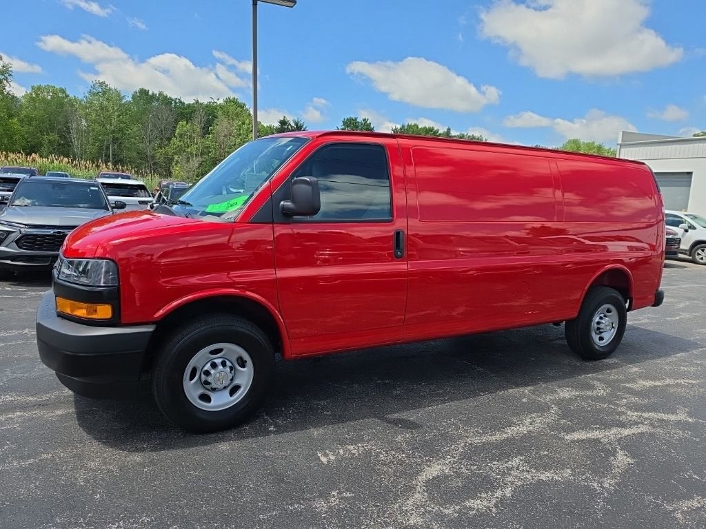 2026 Chevrolet Express Cargo WT