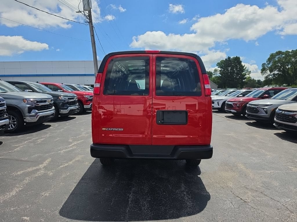 2026 Chevrolet Express Cargo WT