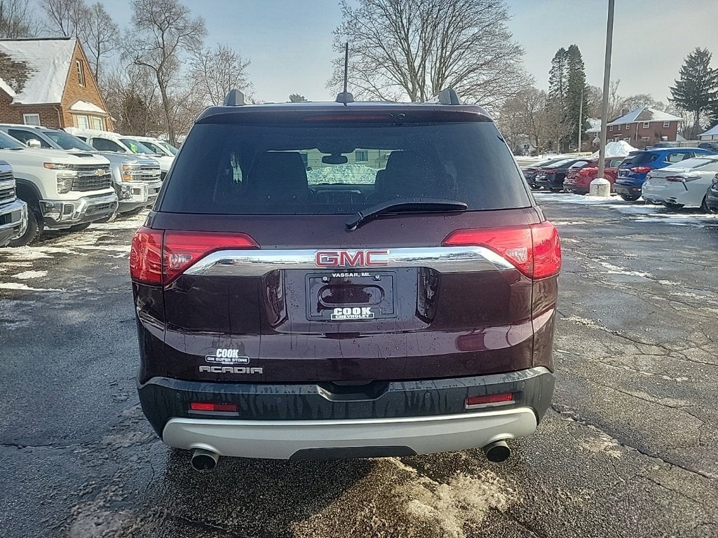 2017 GMC Acadia SLT