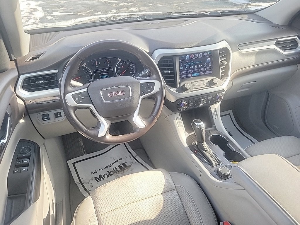 2017 GMC Acadia SLT