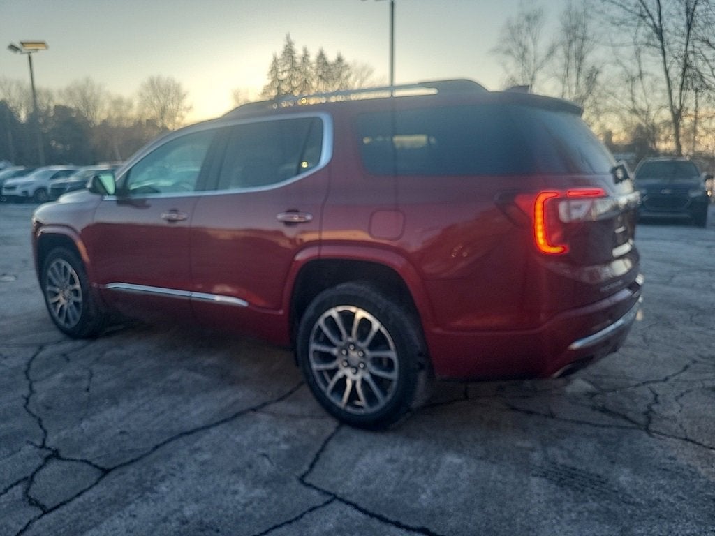 2023 GMC Acadia Denali