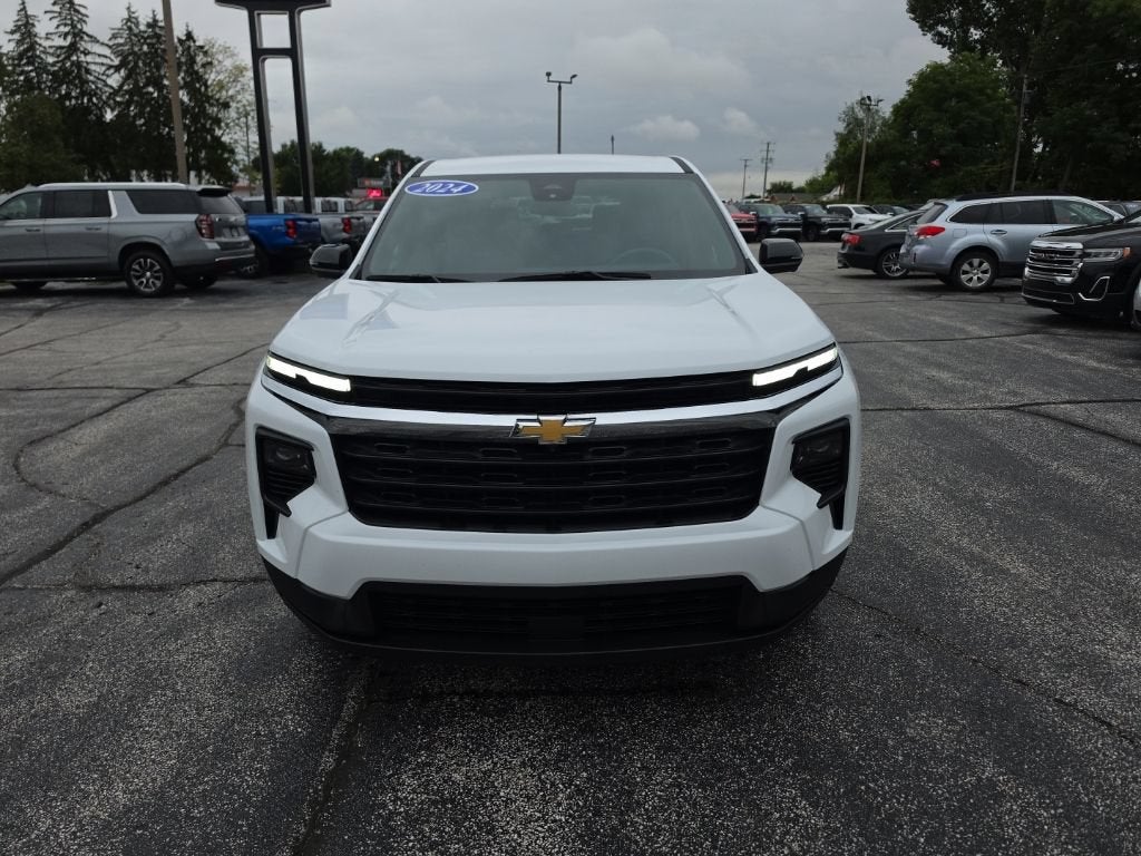 2024 Chevrolet Traverse LS