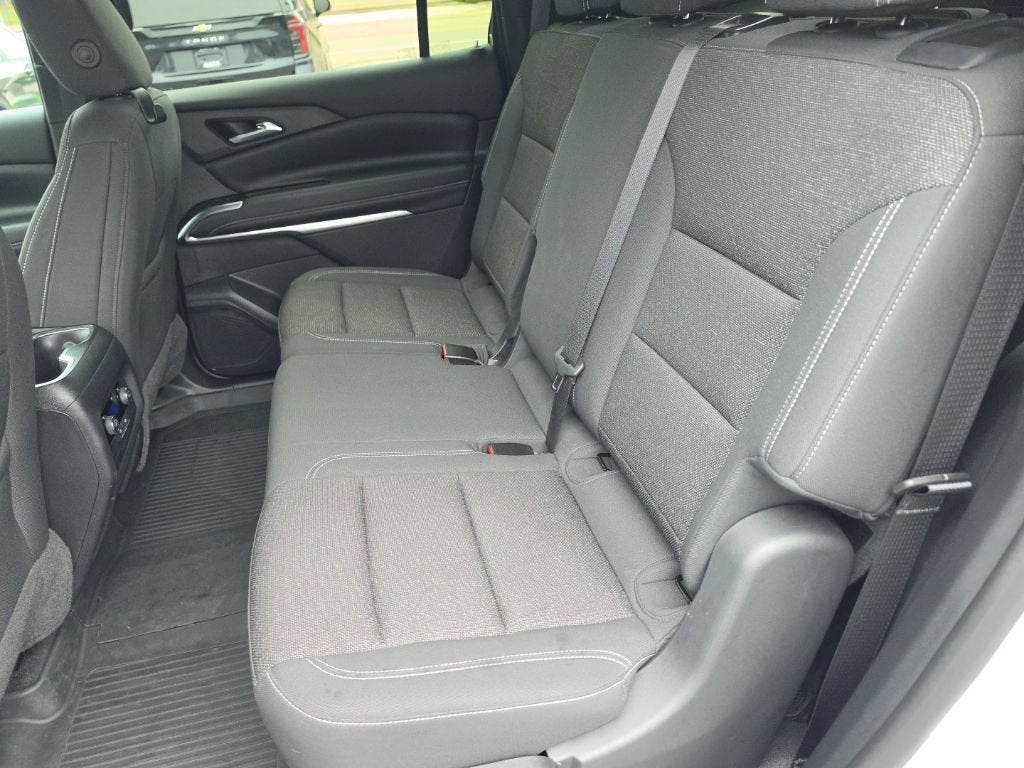 2024 Chevrolet Traverse LS