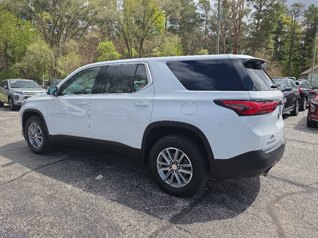 2023 Chevrolet Traverse LS