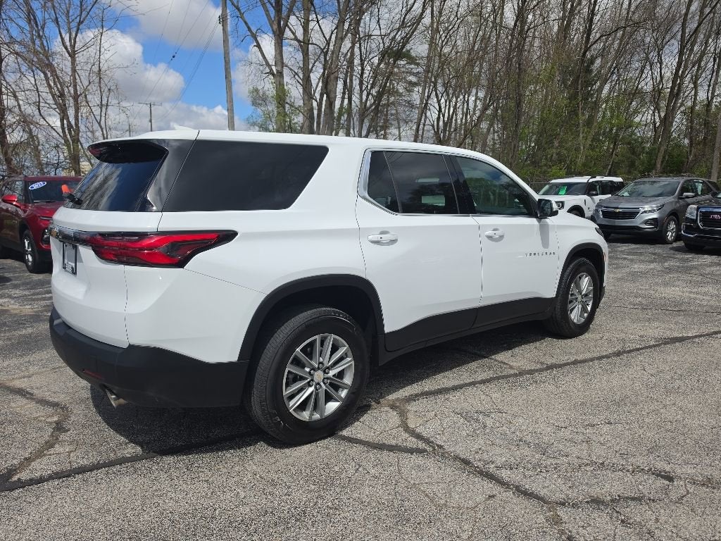 2023 Chevrolet Traverse LS