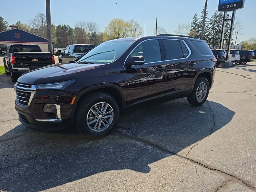 2023 Chevrolet Traverse LT Cloth