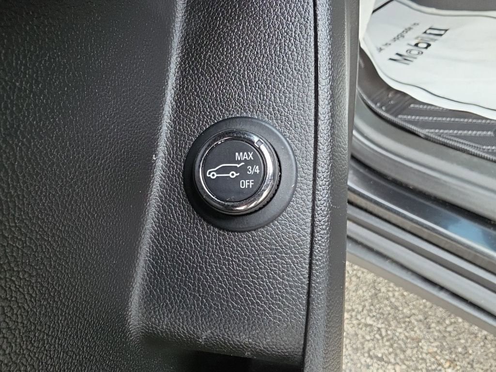 2024 Chevrolet Traverse Limited LT Cloth