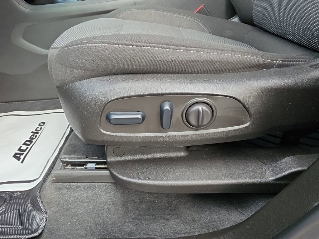 2024 Chevrolet Traverse Limited LT Cloth