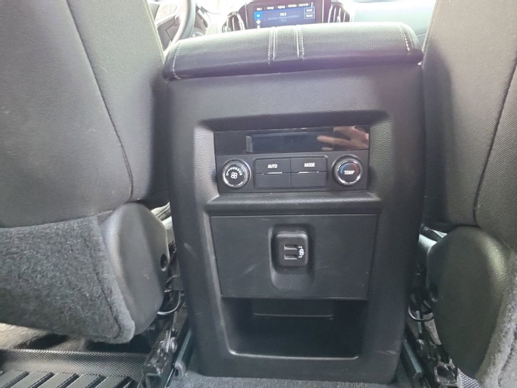 2024 Chevrolet Traverse Limited LT Cloth
