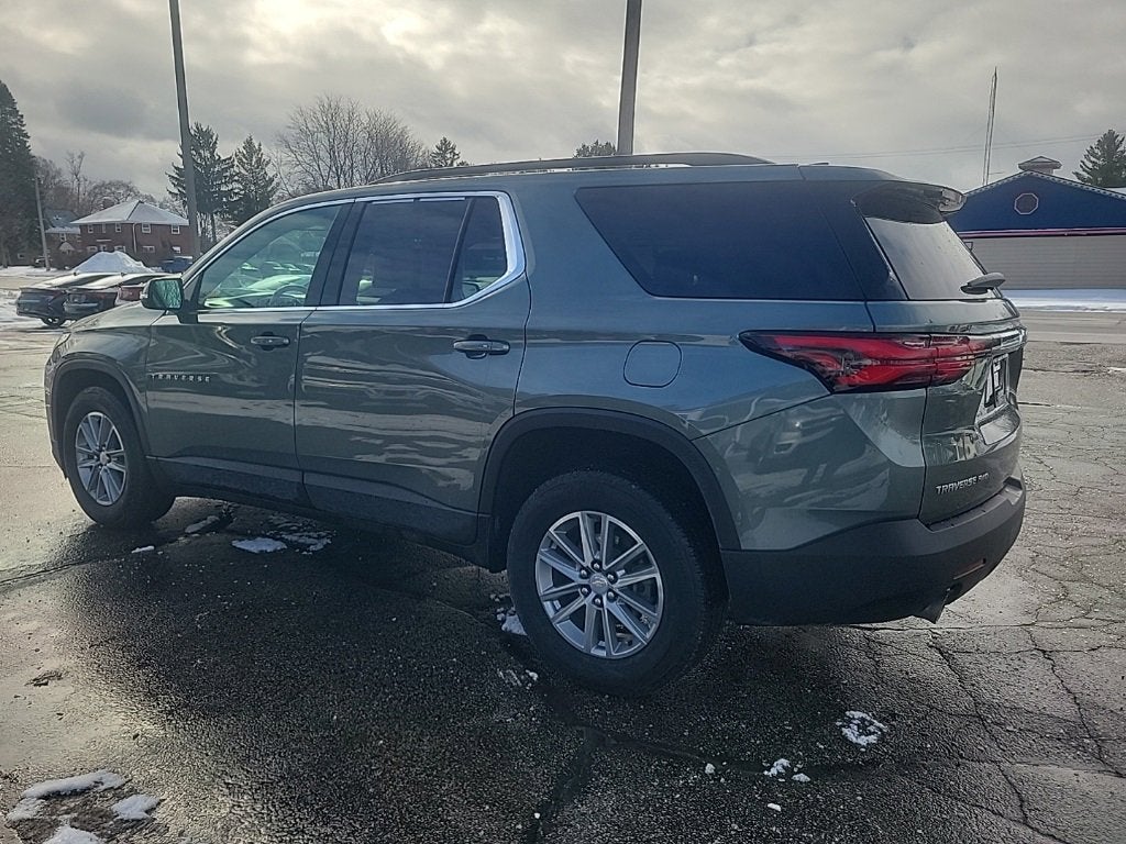 2023 Chevrolet Traverse LT Cloth