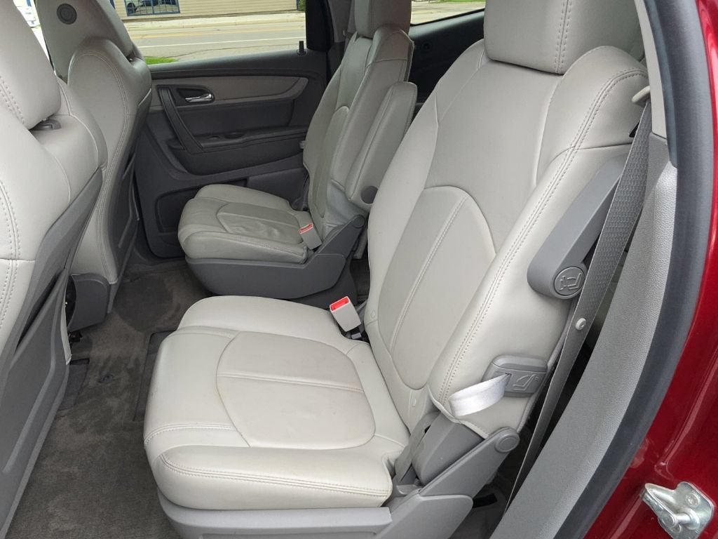 2016 Chevrolet Traverse 2LT - Photo 24