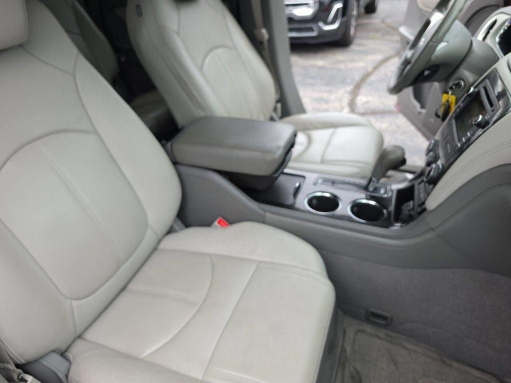 2016 Chevrolet Traverse 2LT - Photo 26