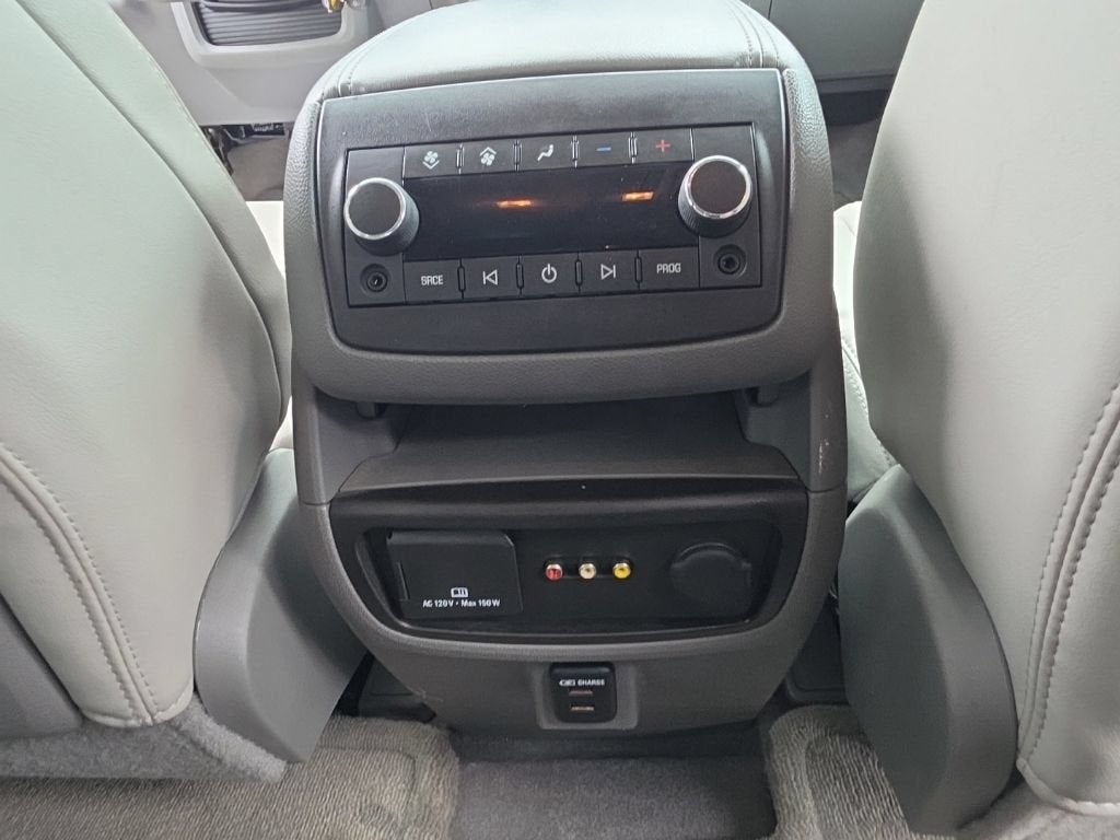 2016 Chevrolet Traverse 2LT - Photo 28