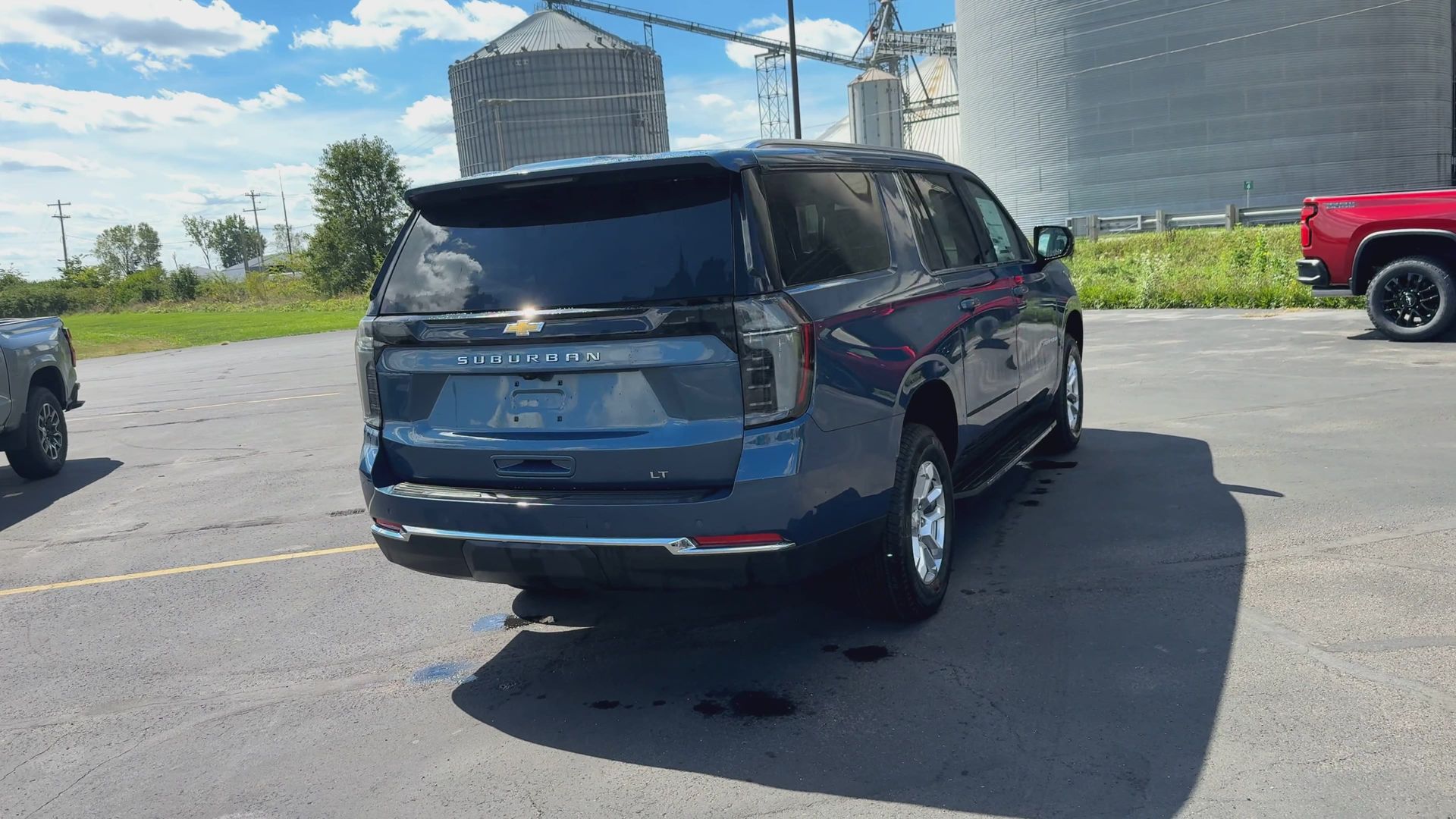 2026 Chevrolet Suburban LT