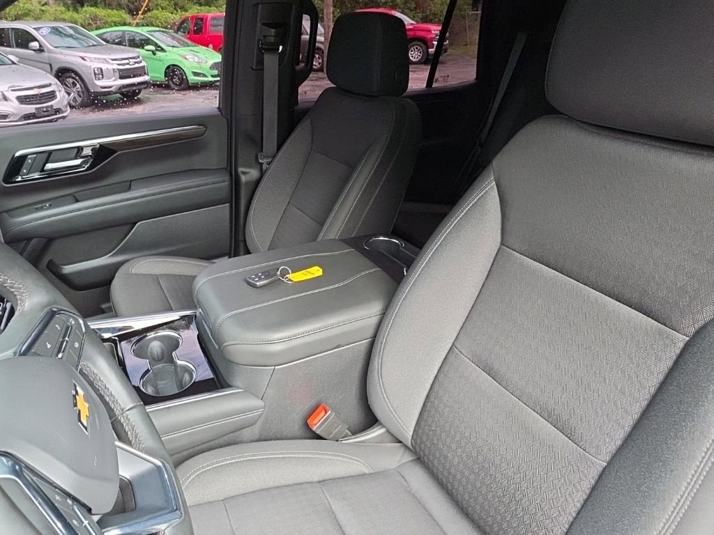2025 Chevrolet Tahoe LS