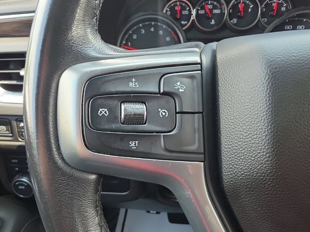 2023 Chevrolet Suburban LS