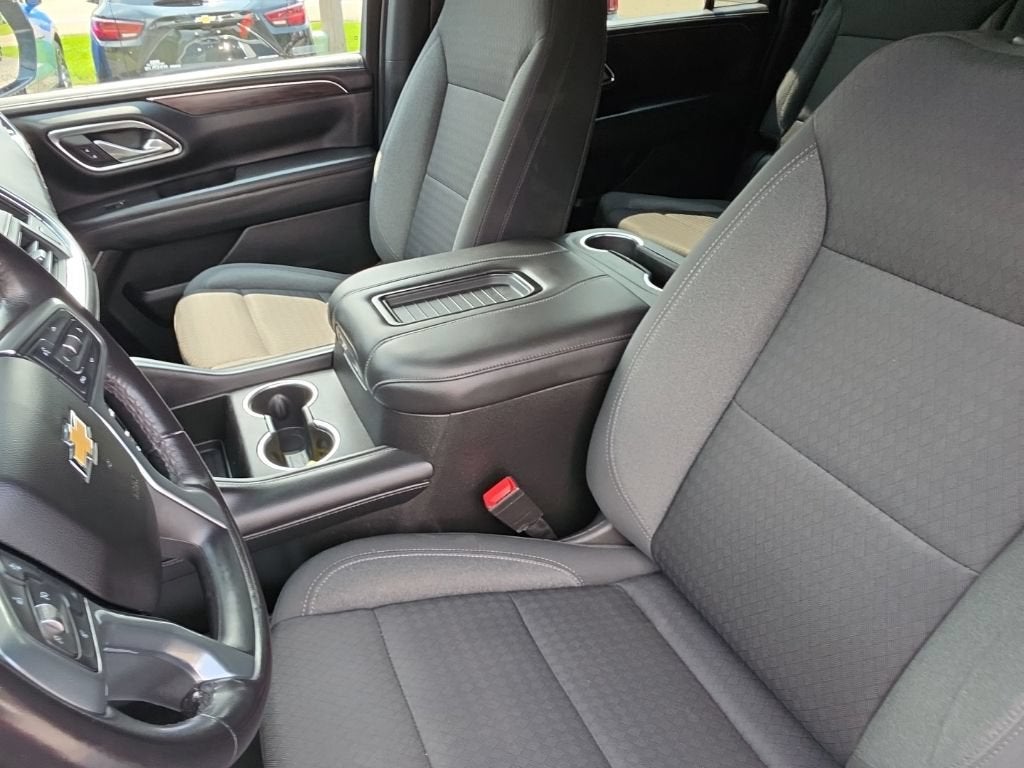 2023 Chevrolet Suburban LS