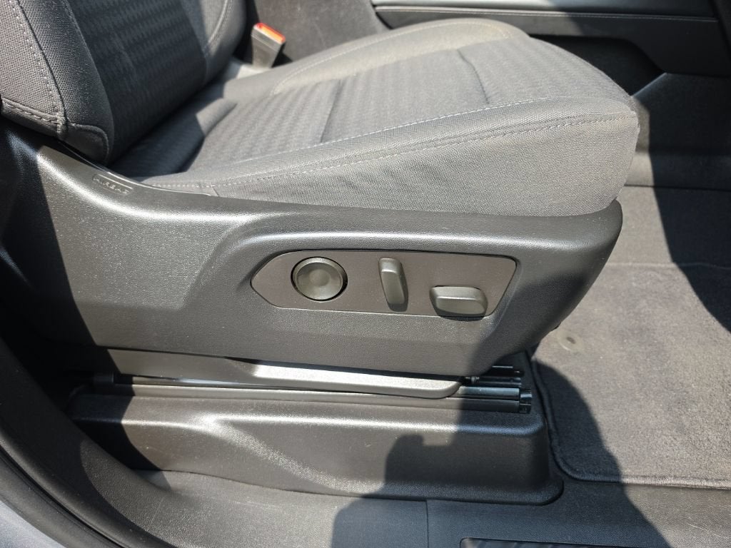 2023 Chevrolet Suburban LS