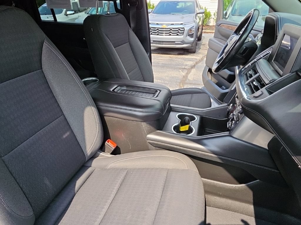 2023 Chevrolet Suburban LS