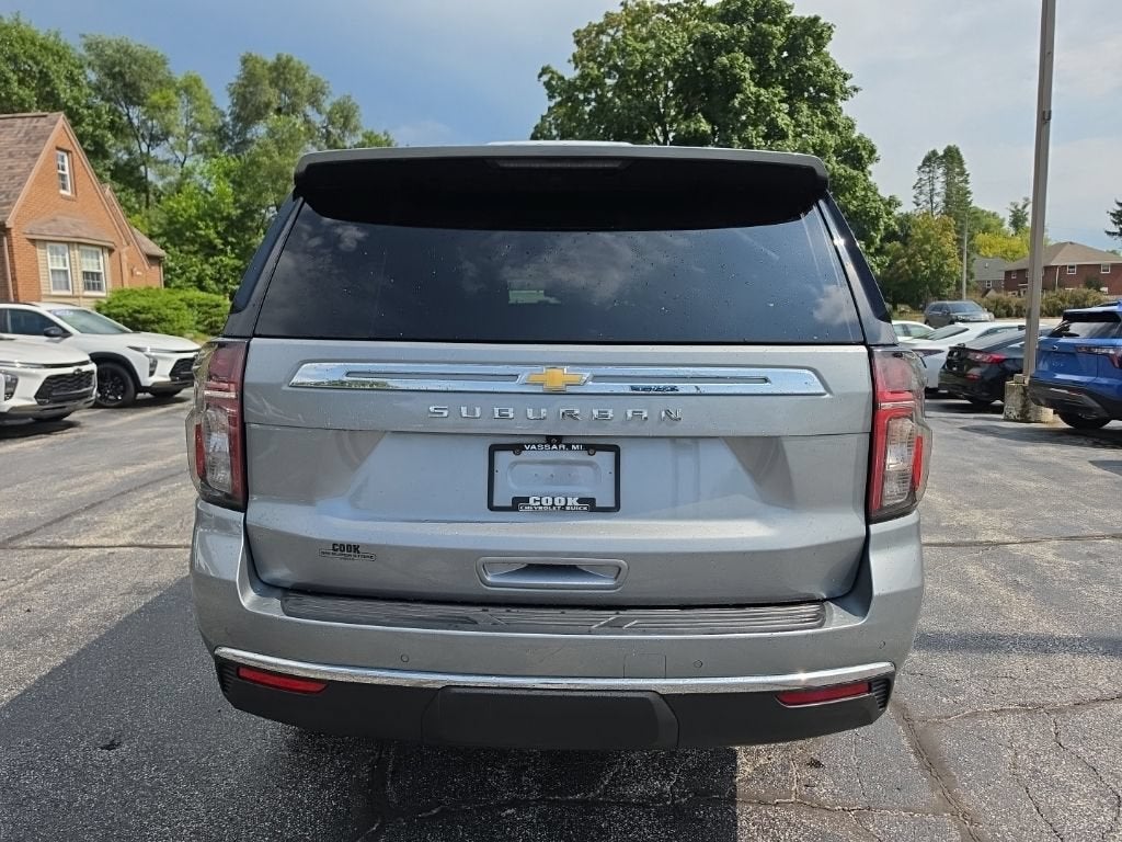 2023 Chevrolet Suburban LS