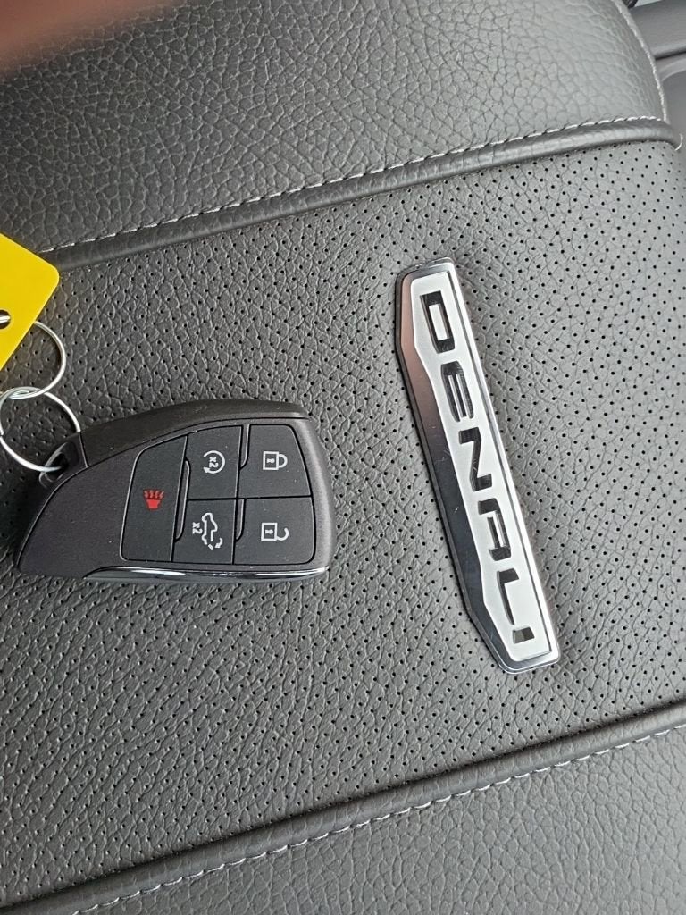 2025 GMC Sierra 2500 HD Denali